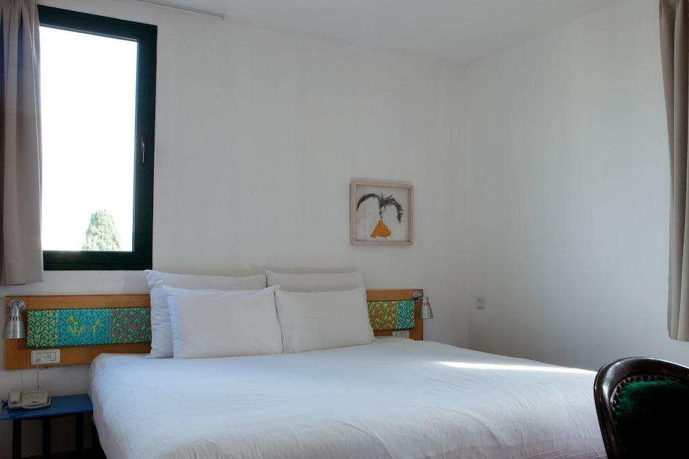 Master Mazeh Hotel Tel Aviv Exterior photo