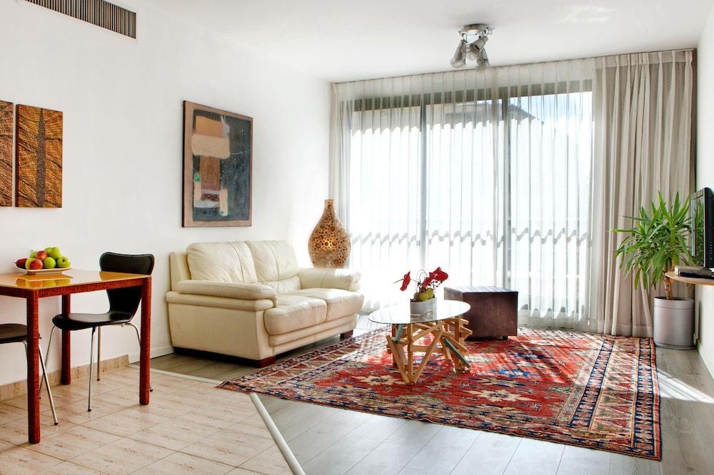 Master Mazeh Hotel Tel Aviv Exterior photo